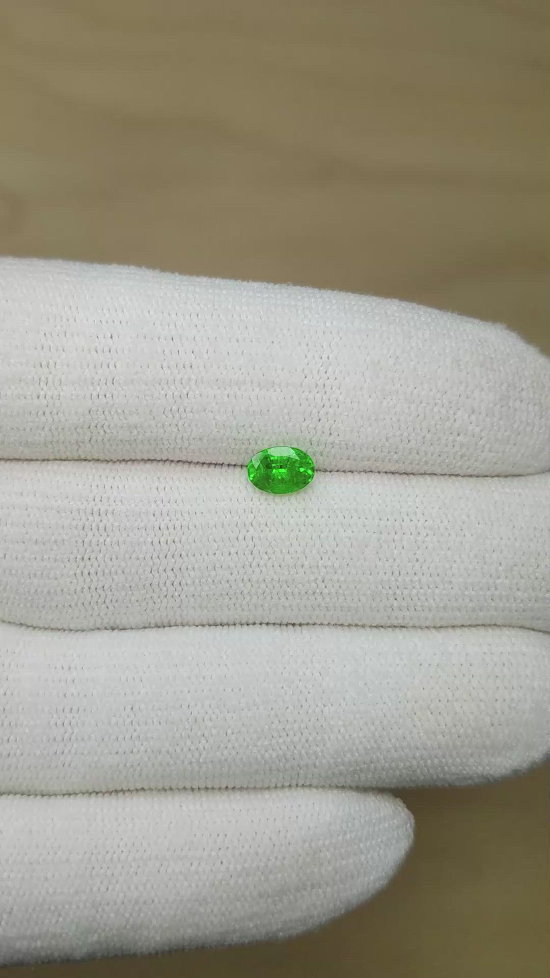 0.63 Ct. Emerald from Zambia Size Video