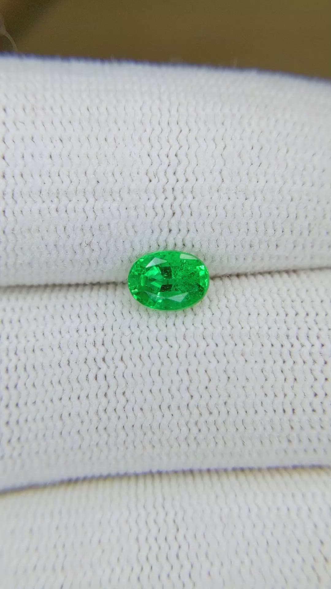 0.76 Ct. Emerald from Zambia Size Video