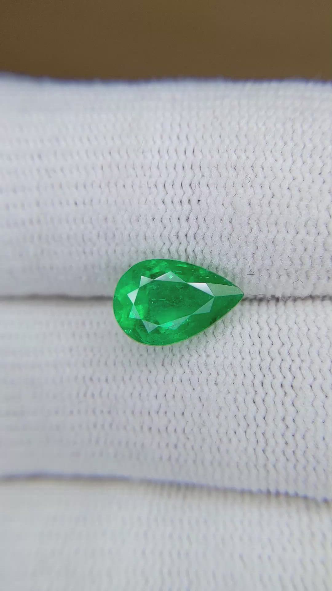 2.02 Ct. Emerald from Colombia Size Video