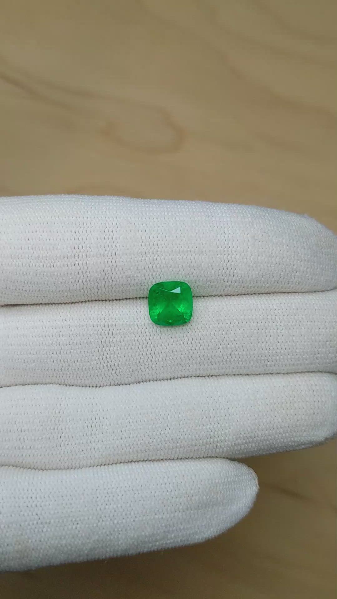 2.25 Ct. Emerald from Colombia - Muzo Size Video