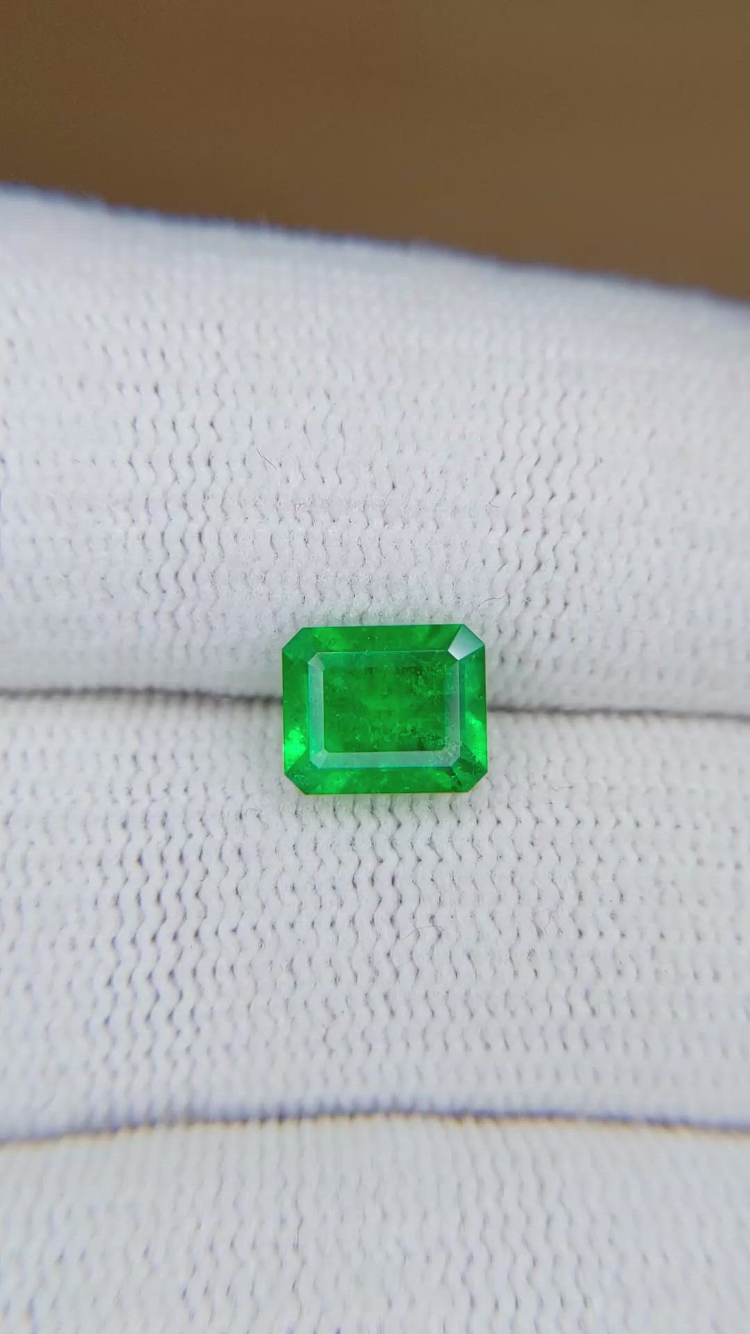1.29 Ct. Emerald from Colombia Size Video