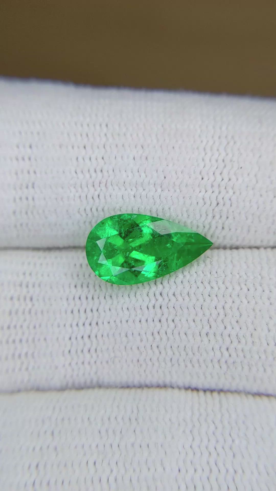 2.45 Ct. Emerald from Colombia Size Video