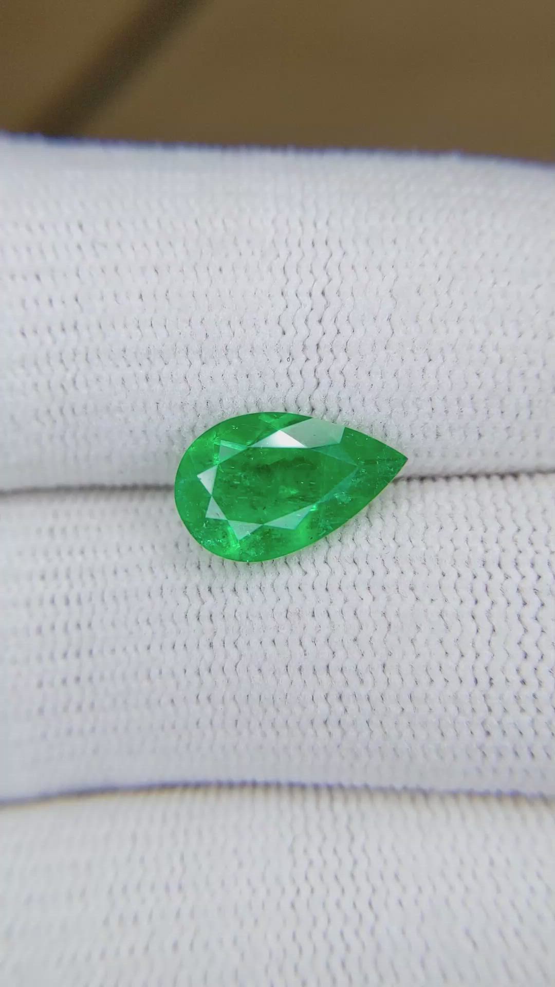 2.08 Ct. Emerald from Colombia Size Video