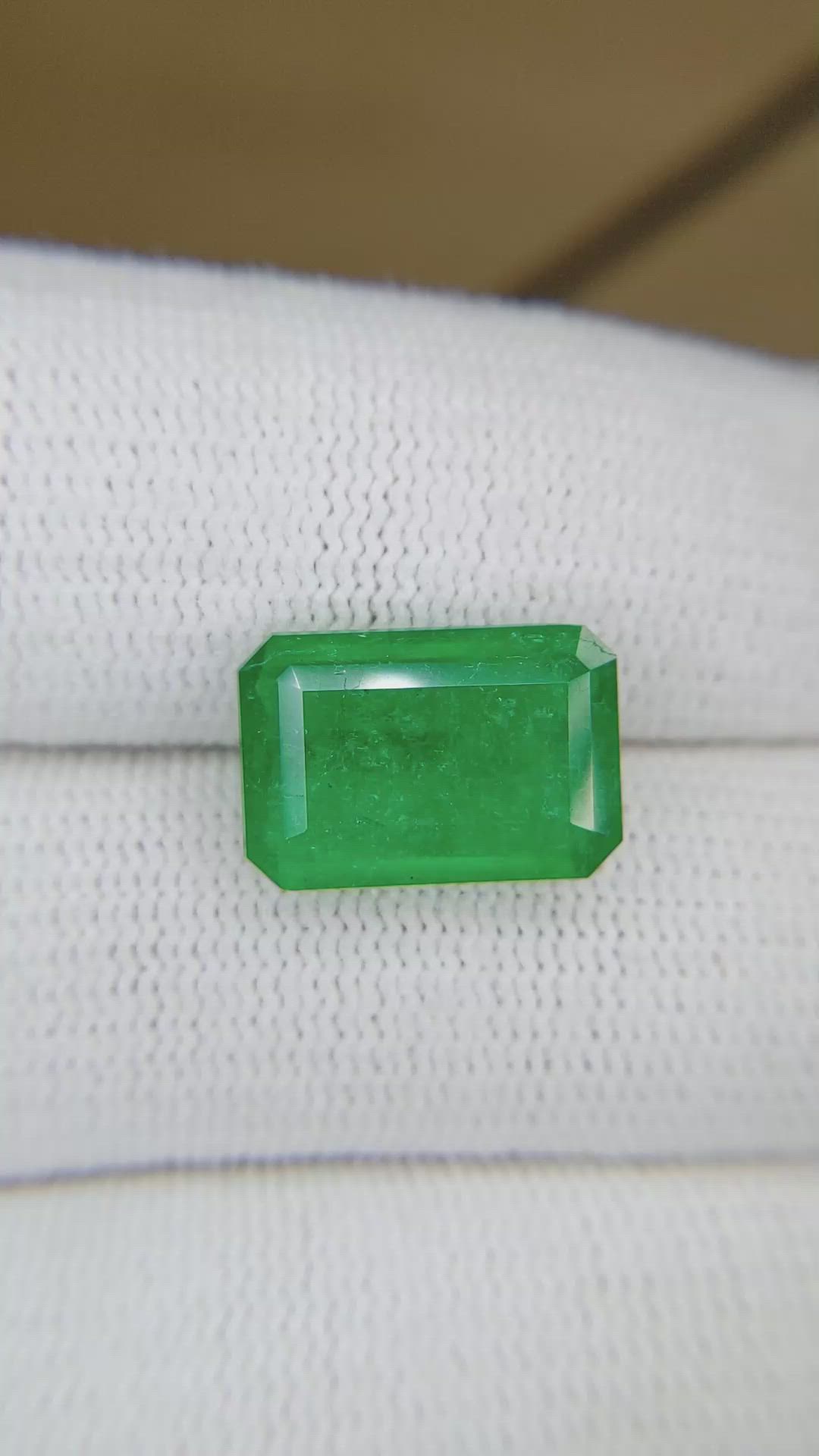 5.58 Ct. Emerald from Colombia Size Video
