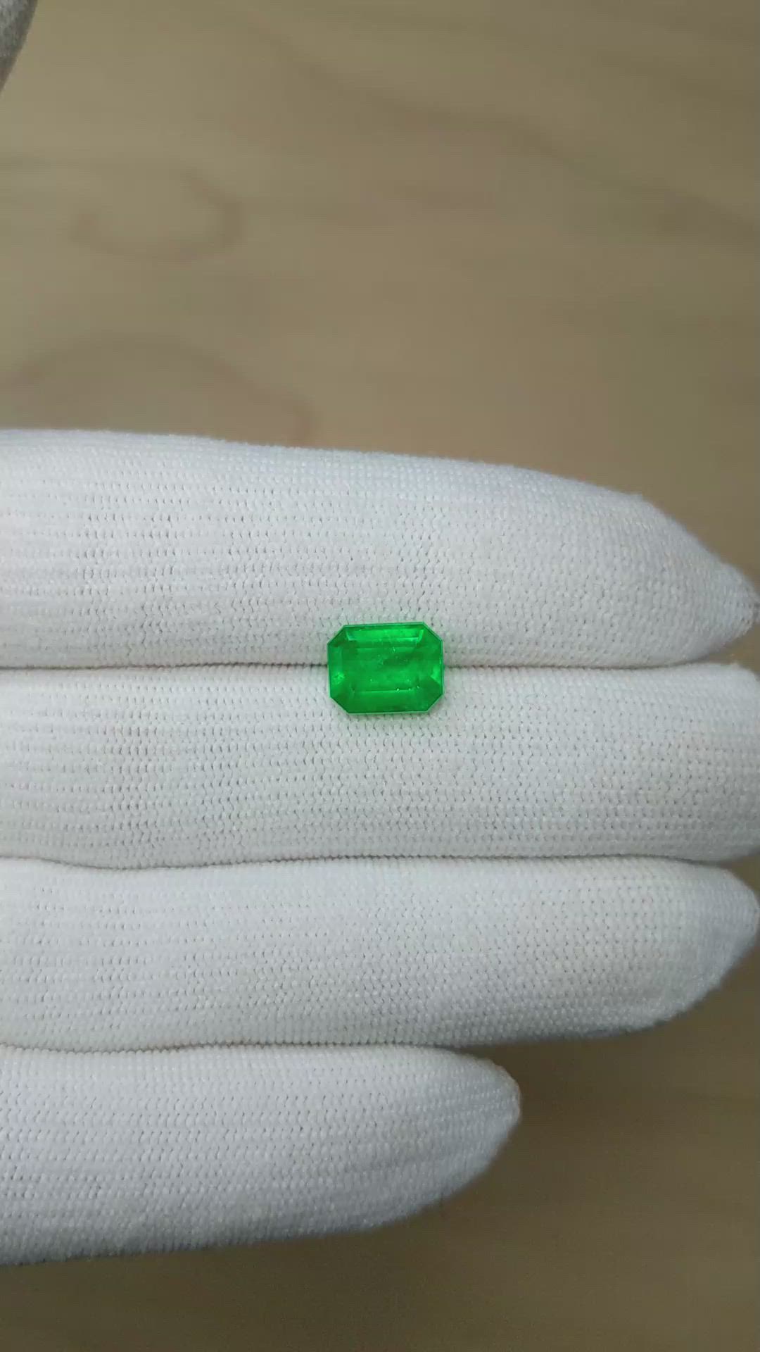 2.58 Ct. Emerald from Colombia Size Video