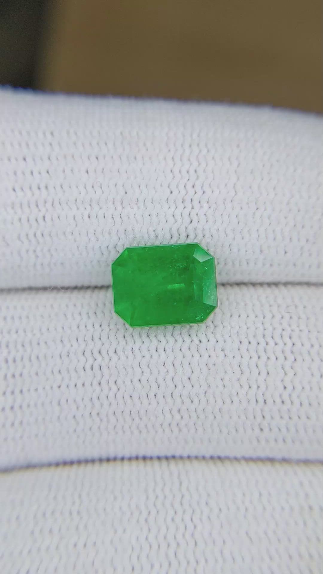 2.58 Ct. Emerald from Colombia Size Video