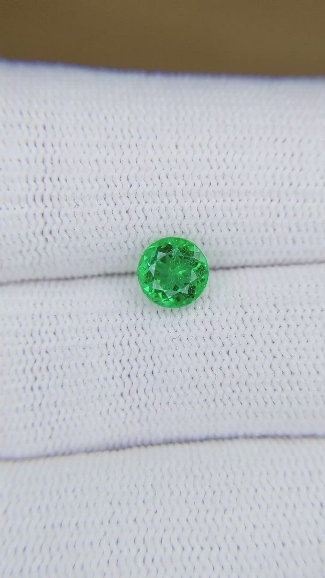 1.08 Ct. Emerald from Zambia Size Video