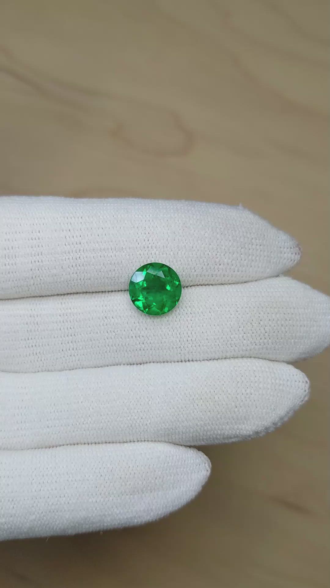 3.31 Ct. Emerald from Zambia Size Video