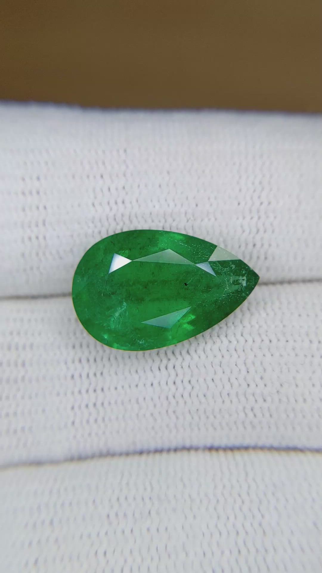 6.87 Ct. Emerald from Brazil Size Video