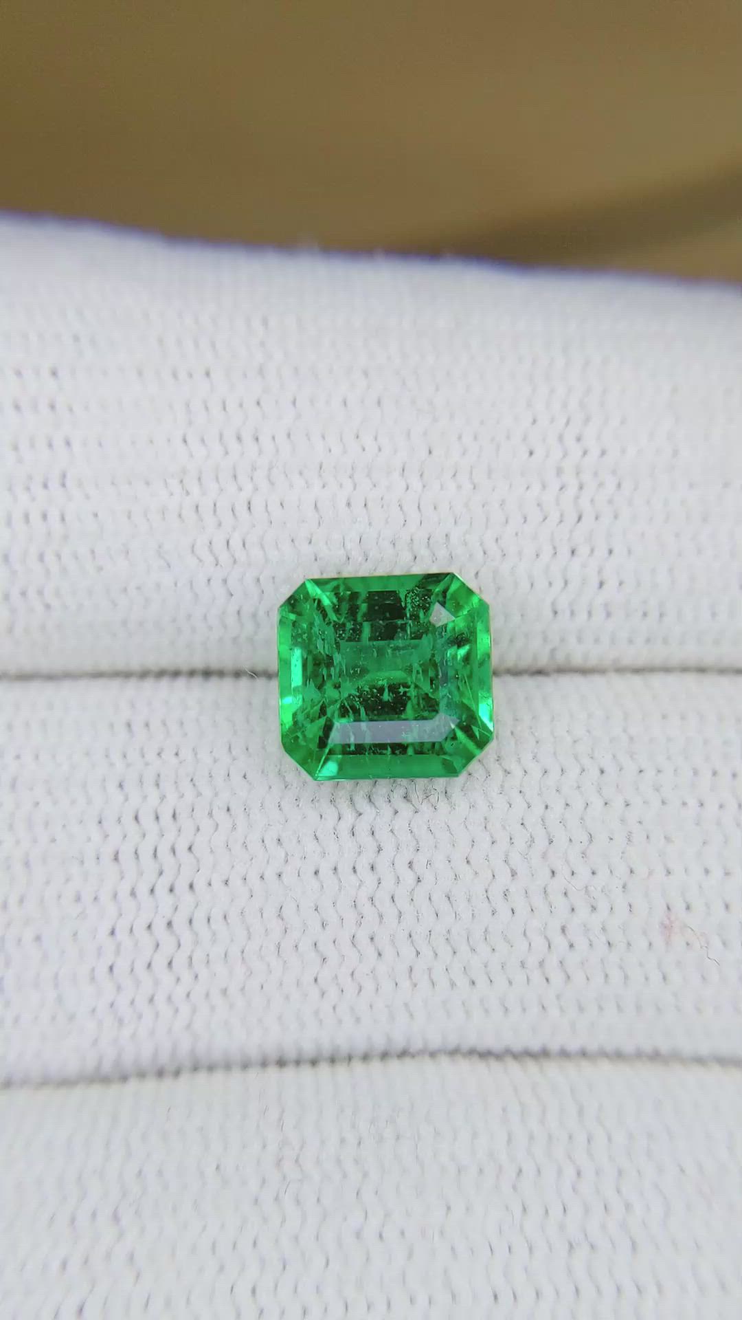 2.64 Ct. Emerald from Zambia Size Video