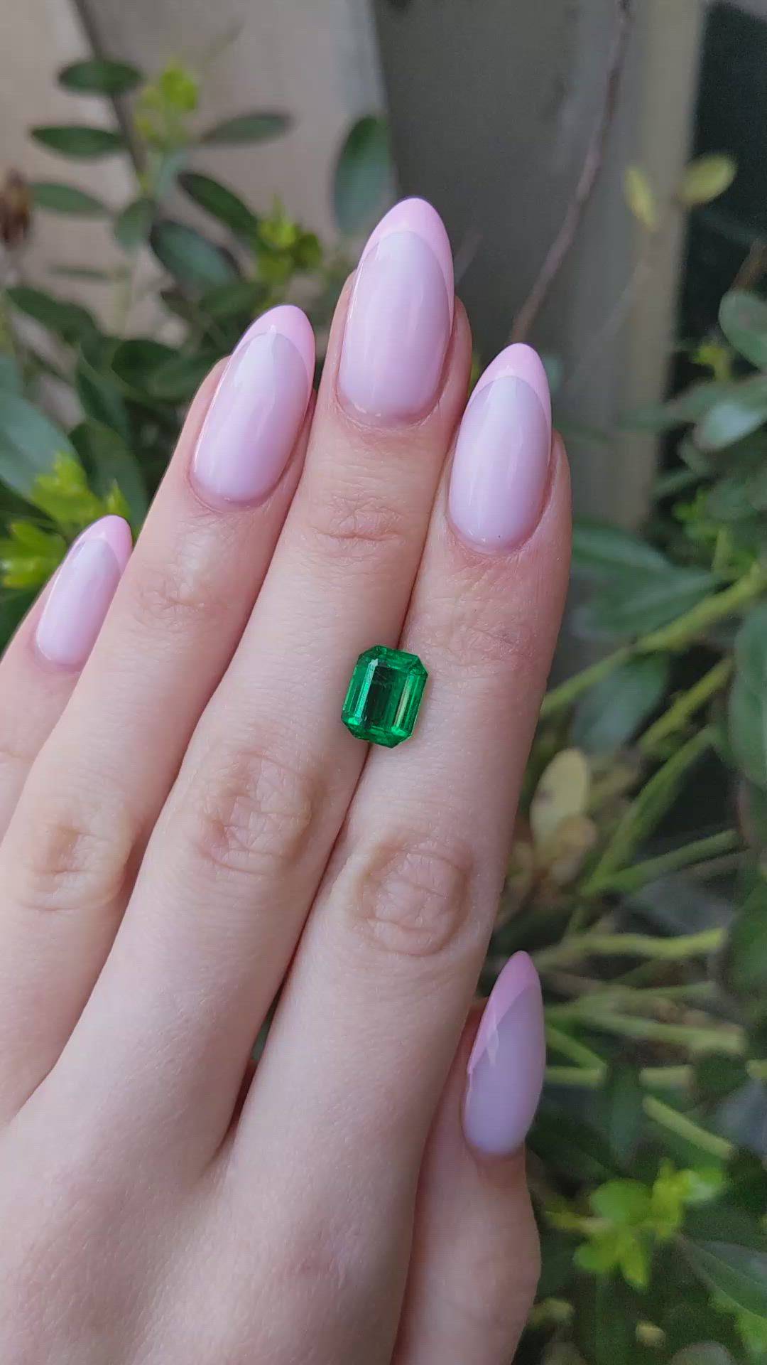 2.88 Ct. Emerald from Zambia Size Video