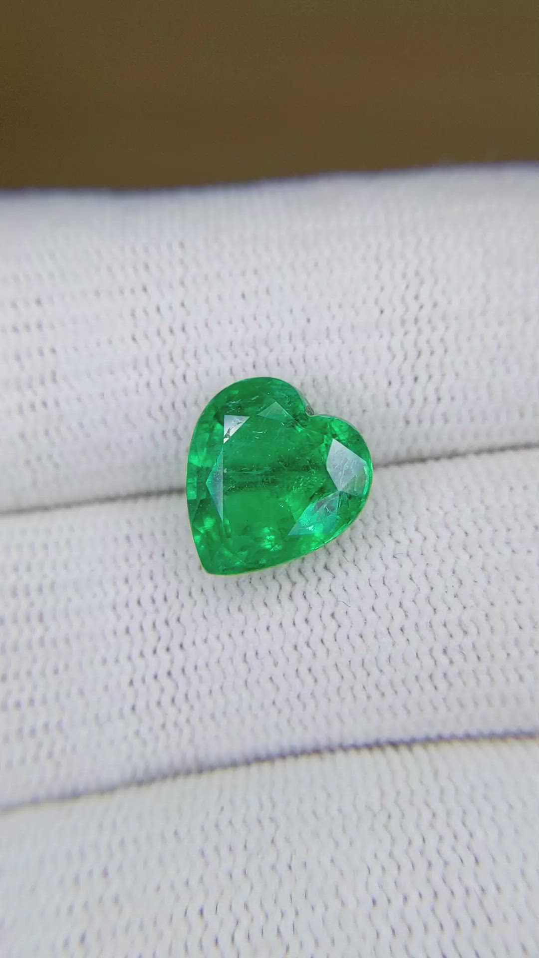 4.18 Ct. Emerald from Zambia Size Video