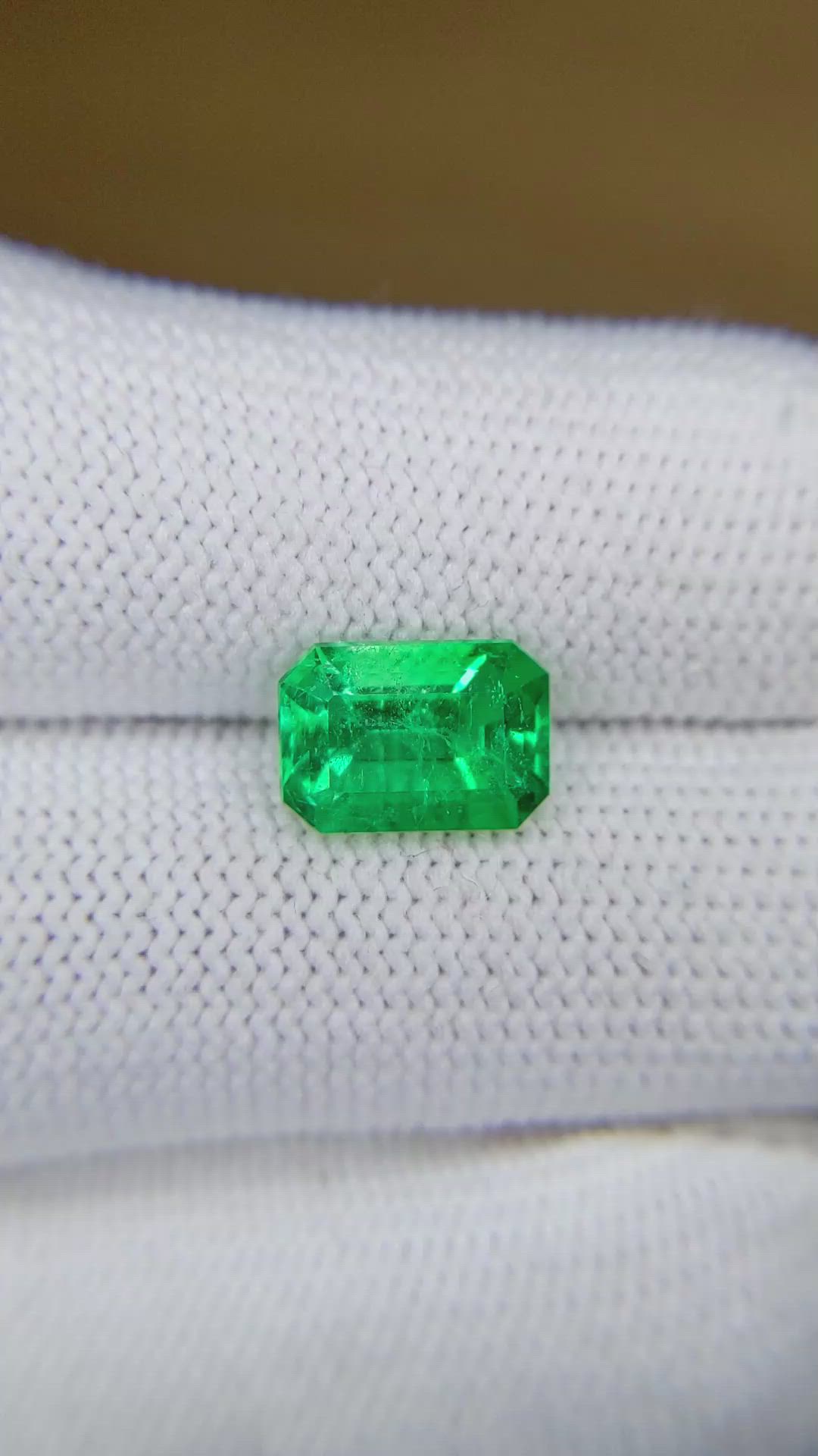 2.55 Ct. Emerald from Colombia Size Video