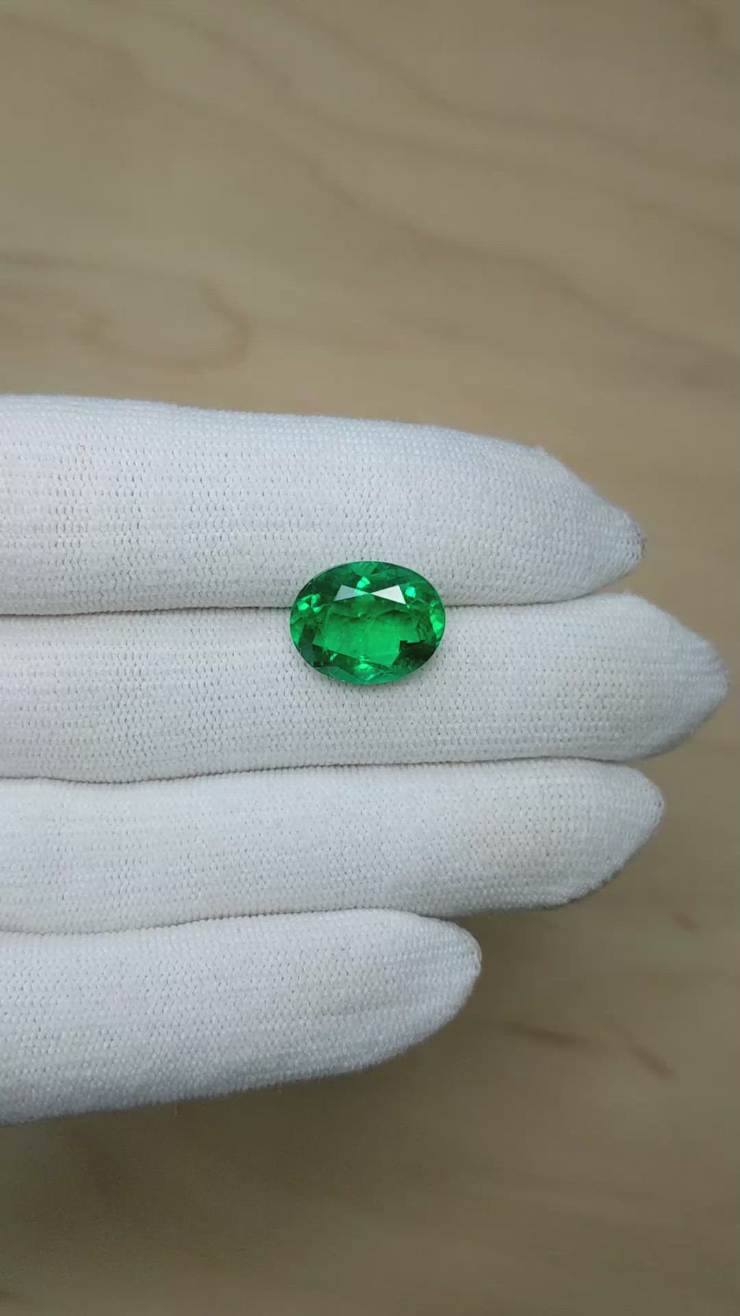 6.68 Ct. Emerald from Zambia Size Video