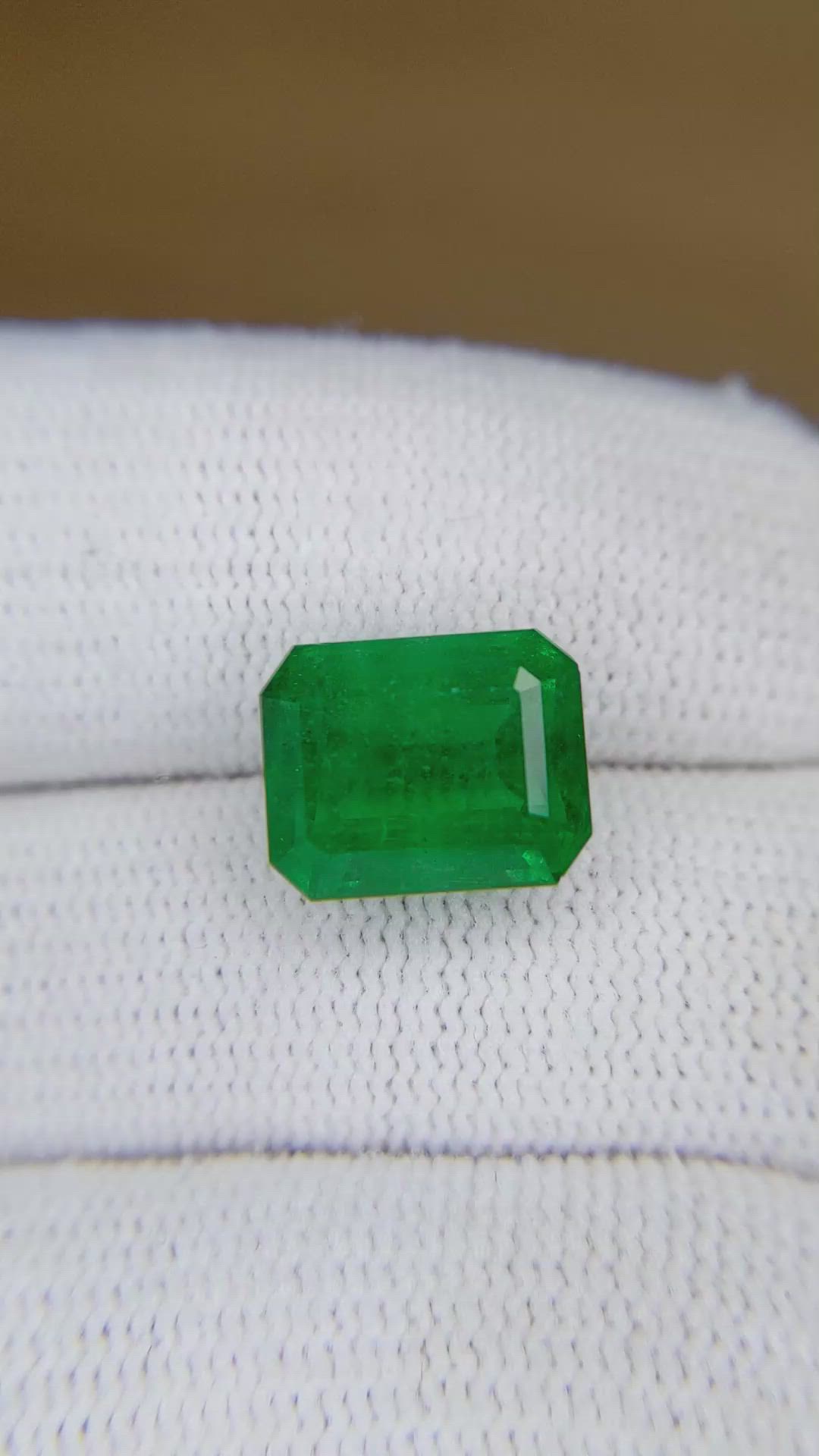 5.88 Ct. Emerald from Zambia Size Video