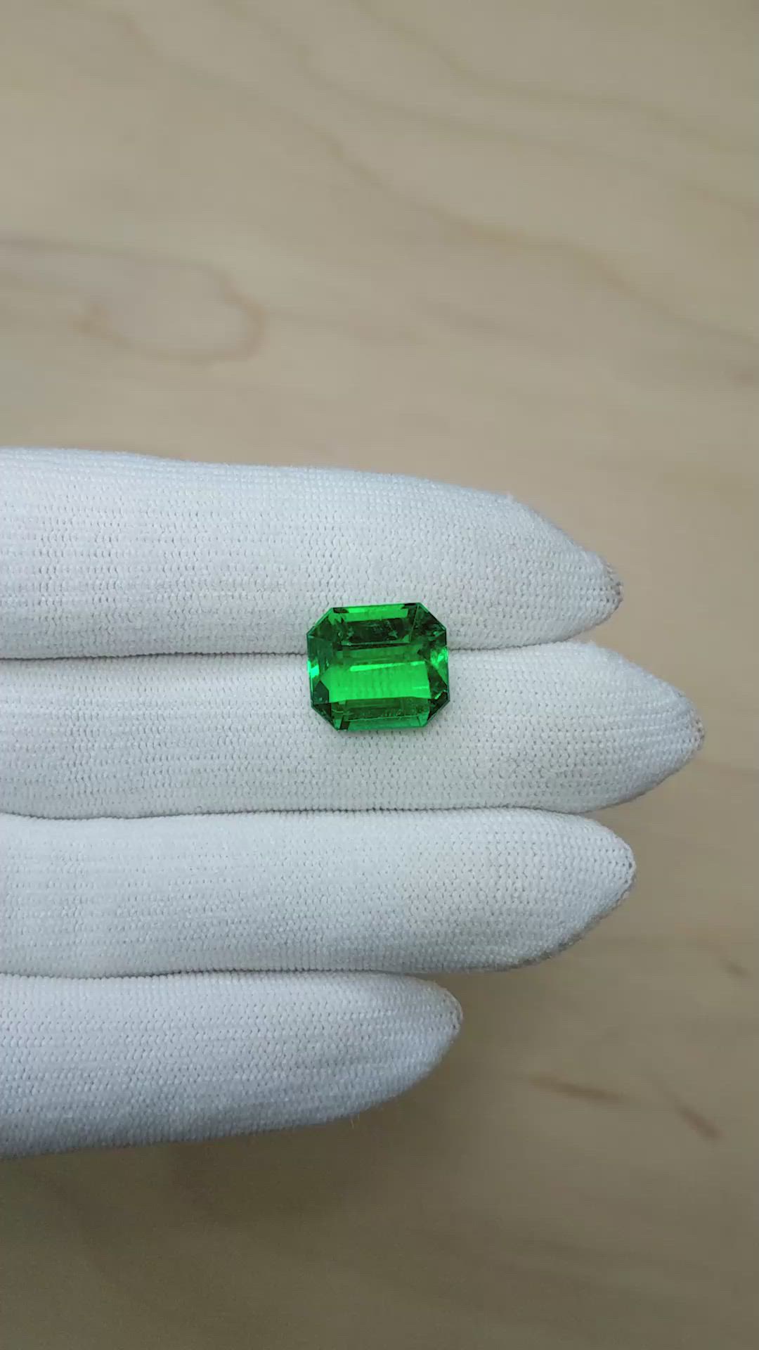 8.58 Ct. Emerald from Zambia Size Video