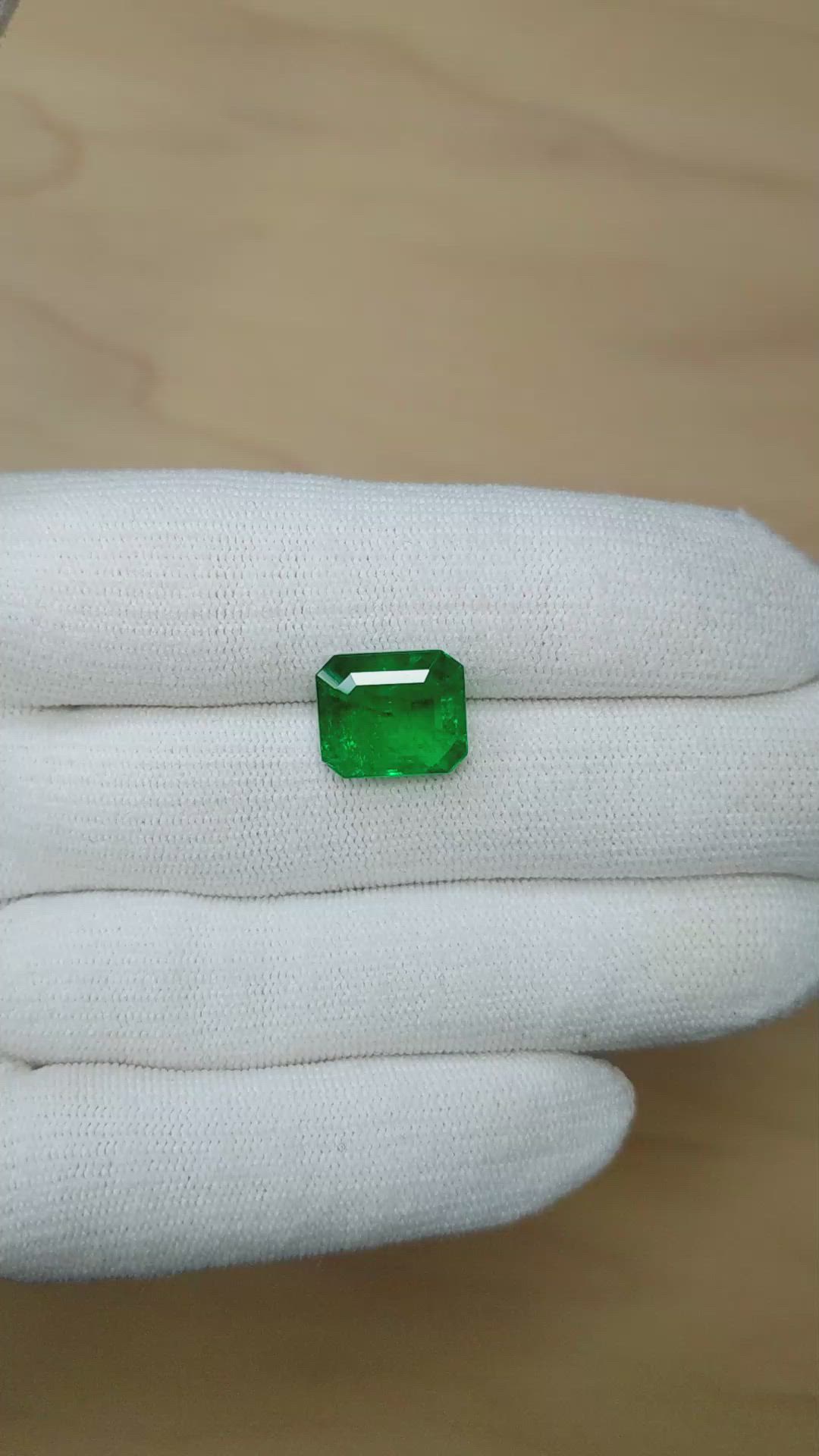 6.50 Ct. Emerald from Colombia Size Video