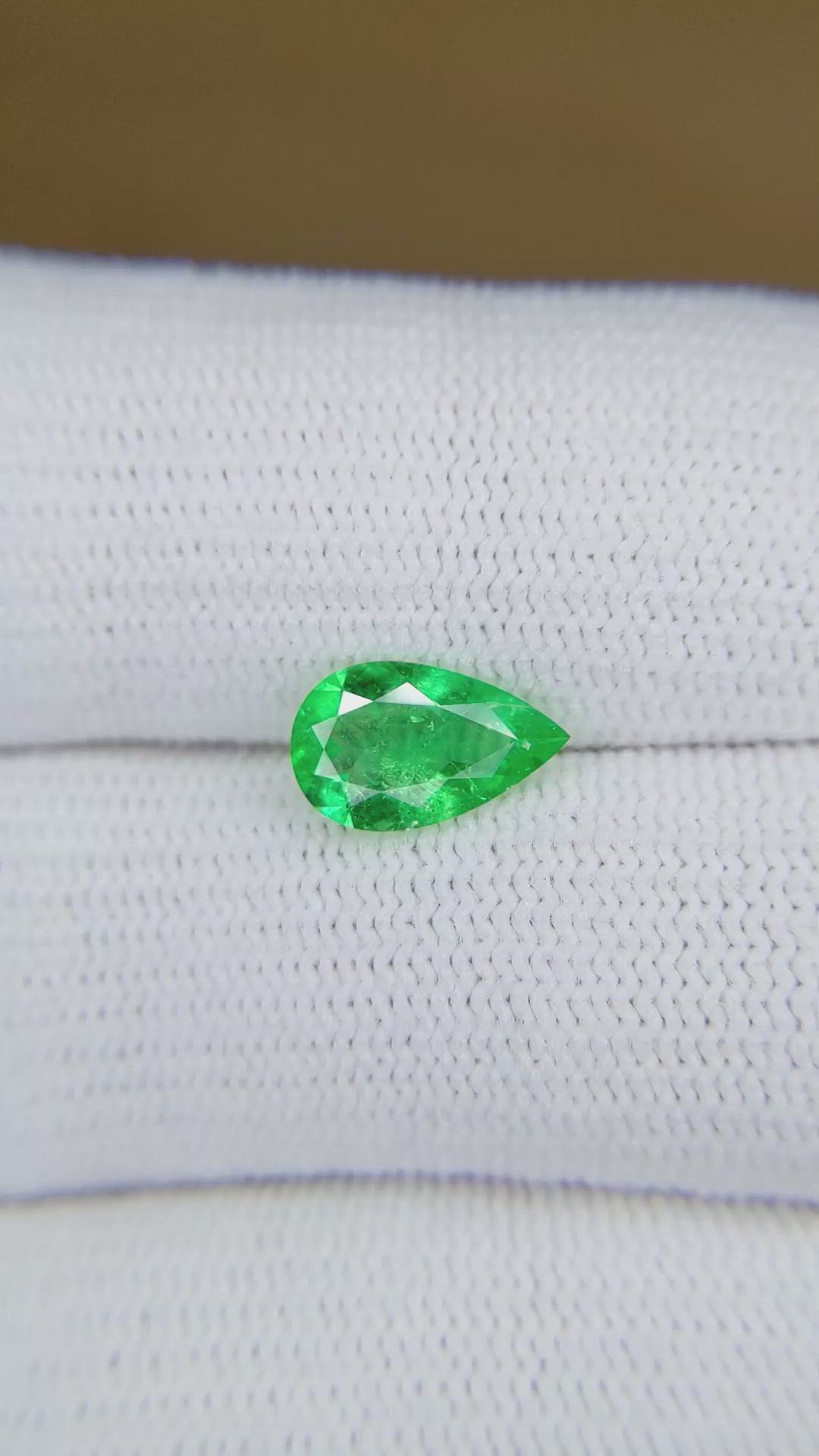 1.09 Ct. Emerald from Colombia Size Video