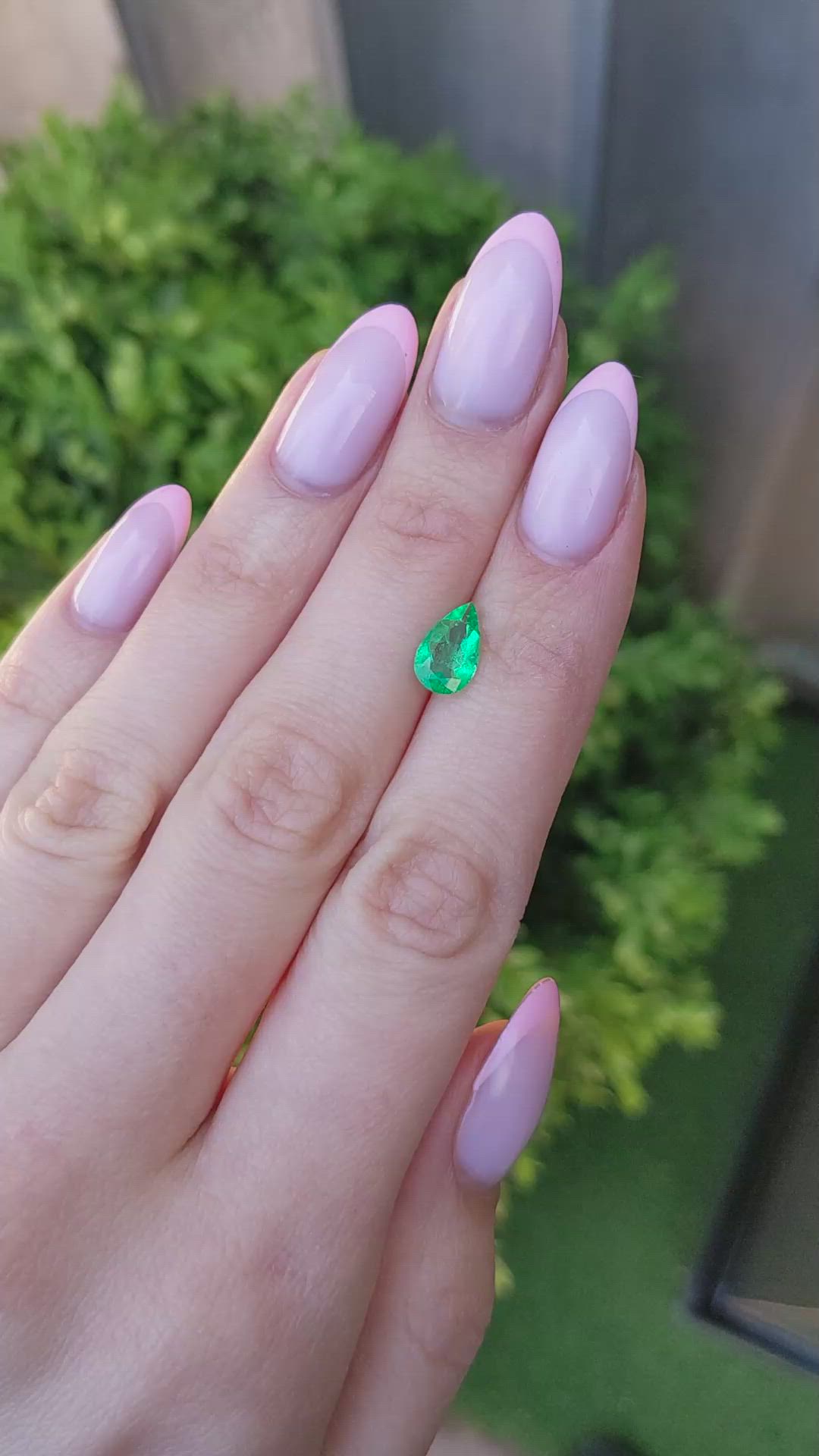 1.09 Ct. Emerald from Colombia Size Video