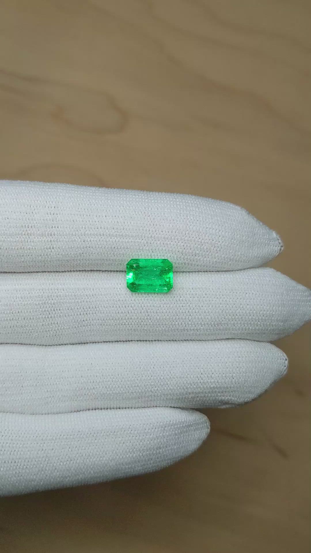 2.47 Ct. Emerald from Colombia Size Video