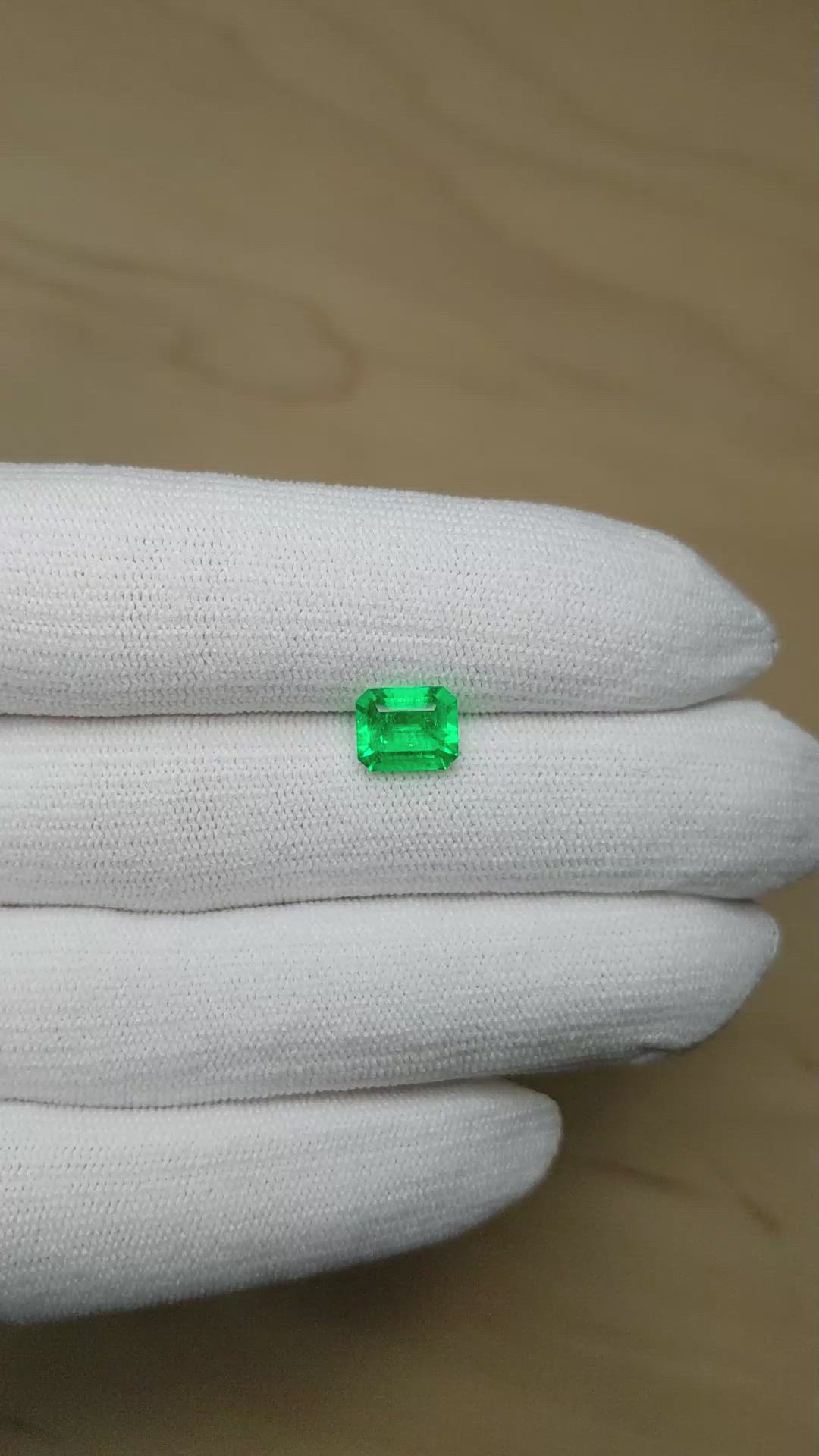 1.75 Ct. Emerald from Colombia Size Video