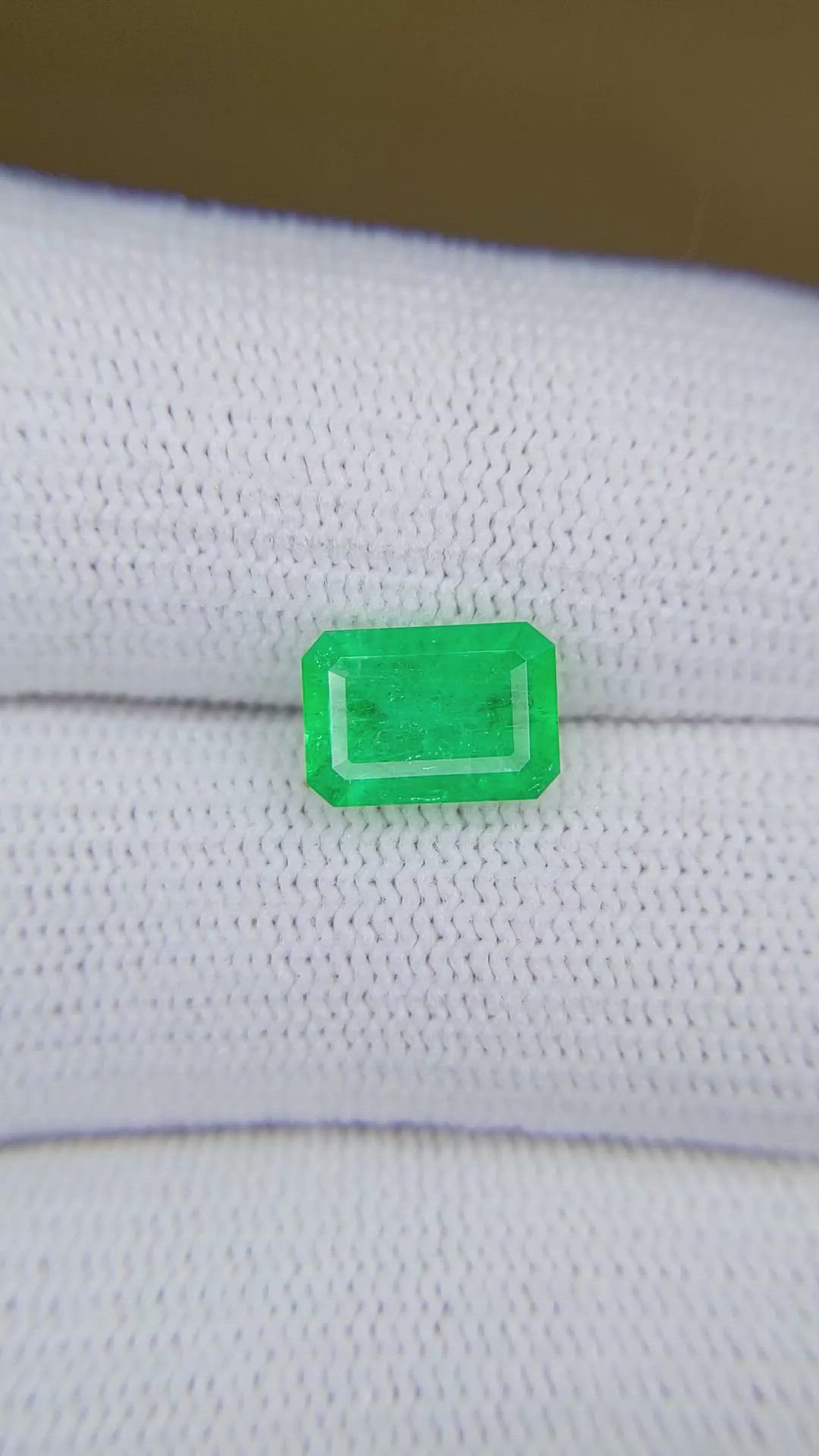1.86 Ct. Emerald from Colombia Size Video