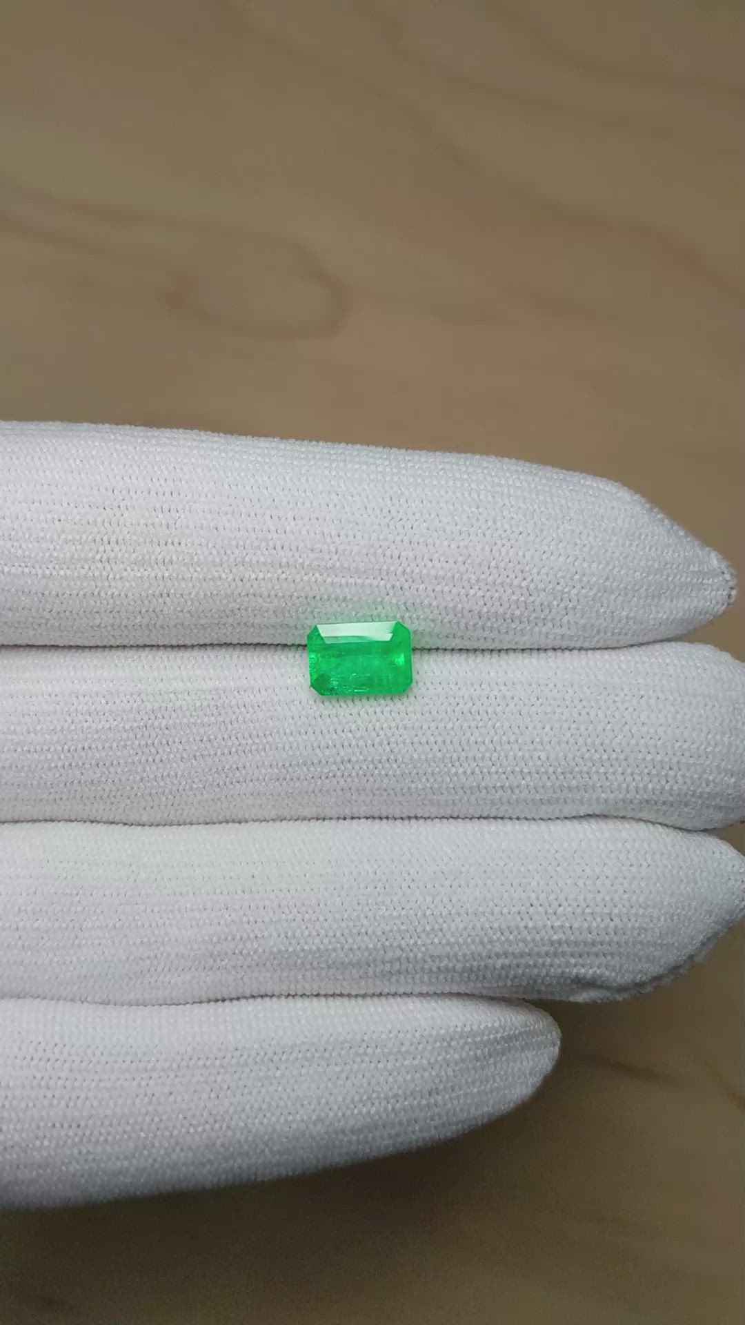 1.86 Ct. Emerald from Colombia Size Video