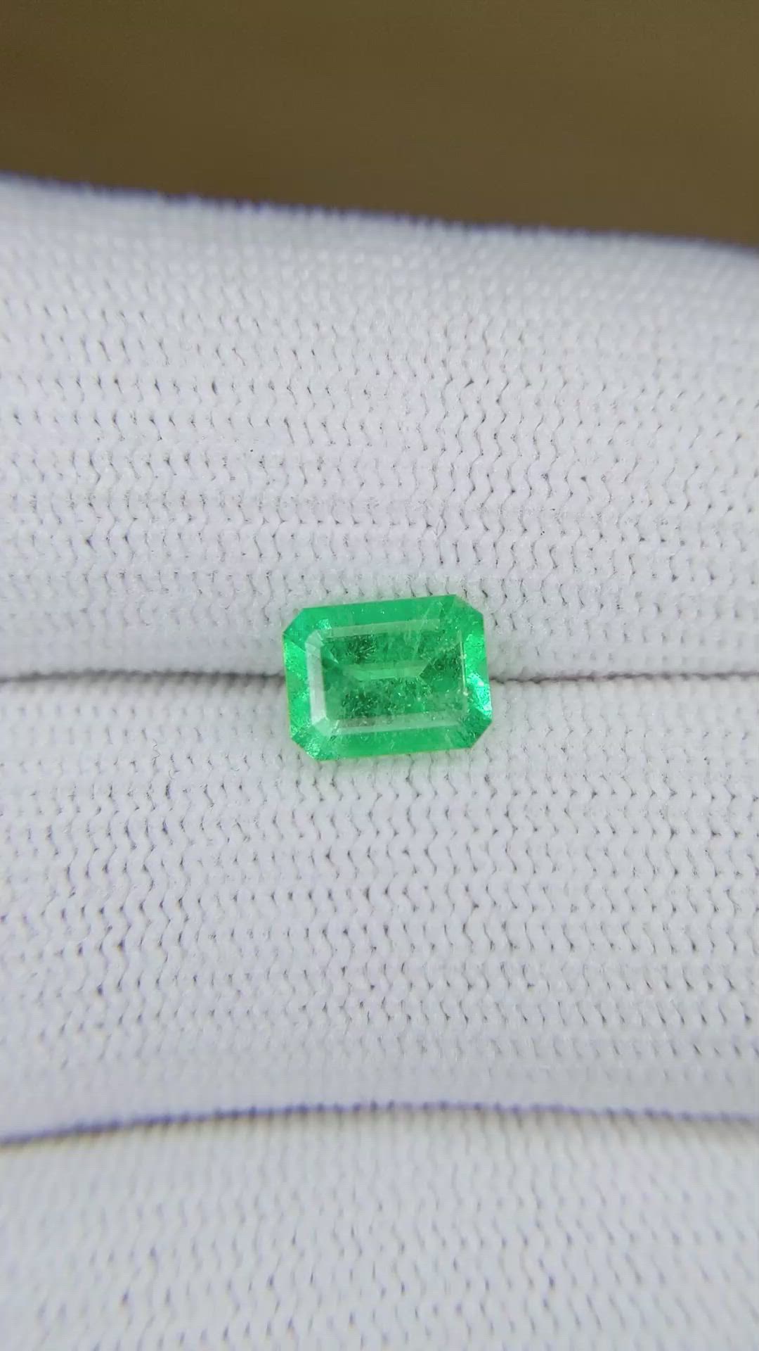 1.06 Ct. Emerald from Colombia Size Video