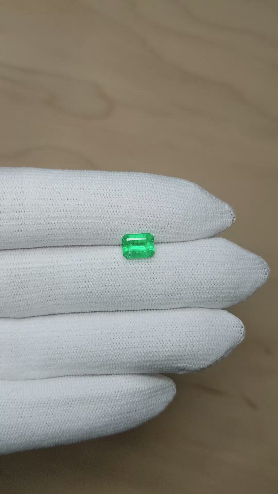 1.06 Ct. Emerald from Colombia Size Video