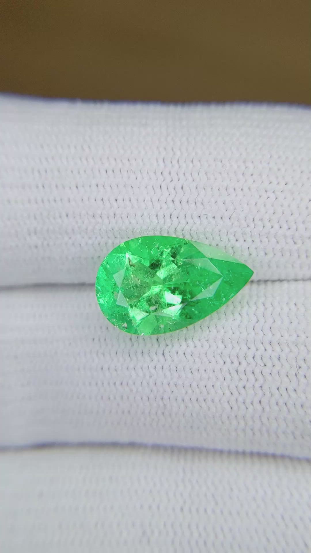 3.97 Ct. Emerald from Colombia Size Video