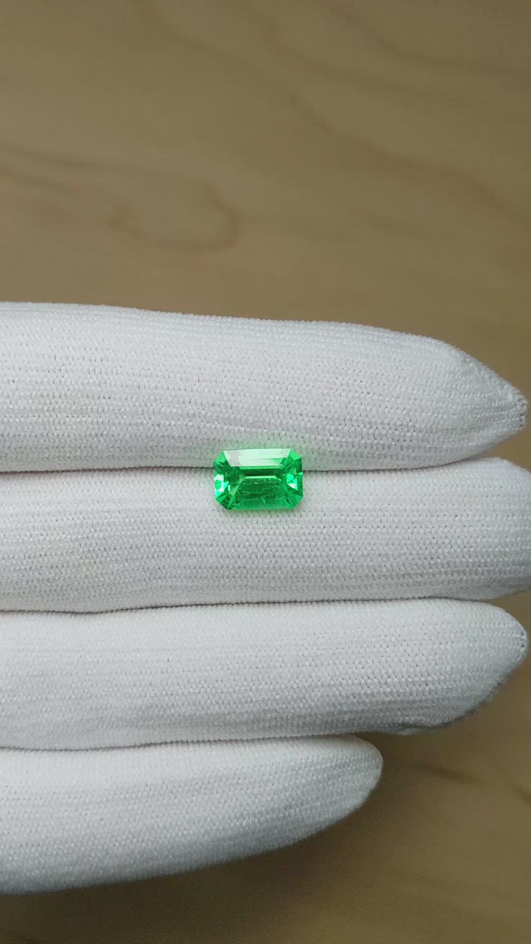 2.48 Ct. Emerald from Colombia Size Video