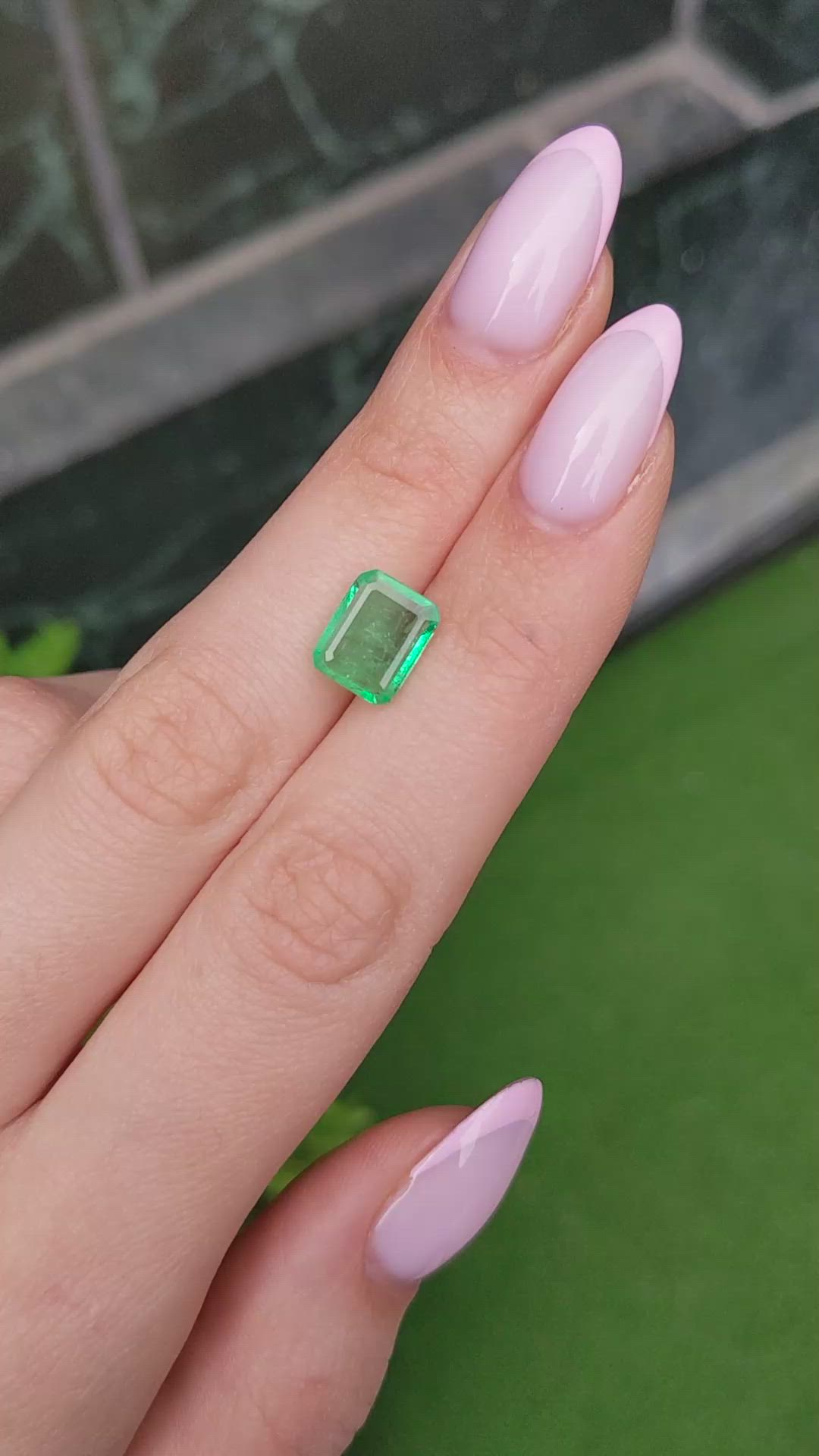 2.73 Ct. Emerald from Colombia Size Video