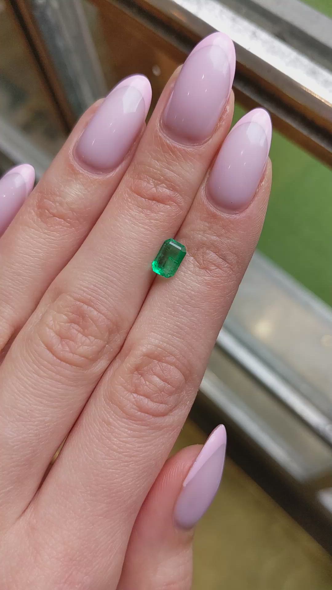 0.94 Ct. Emerald from Colombia Size Video