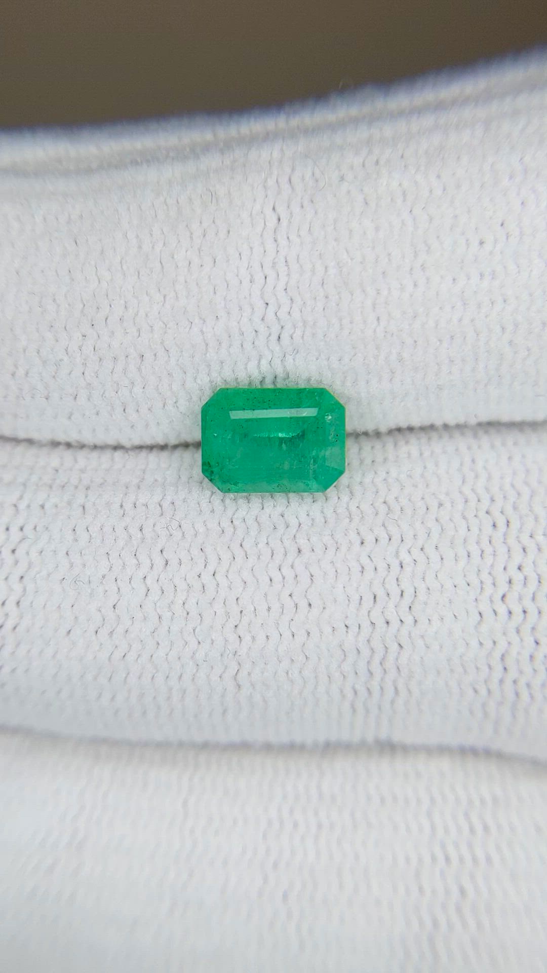1.33 Ct. Emerald from Brazil Size Video