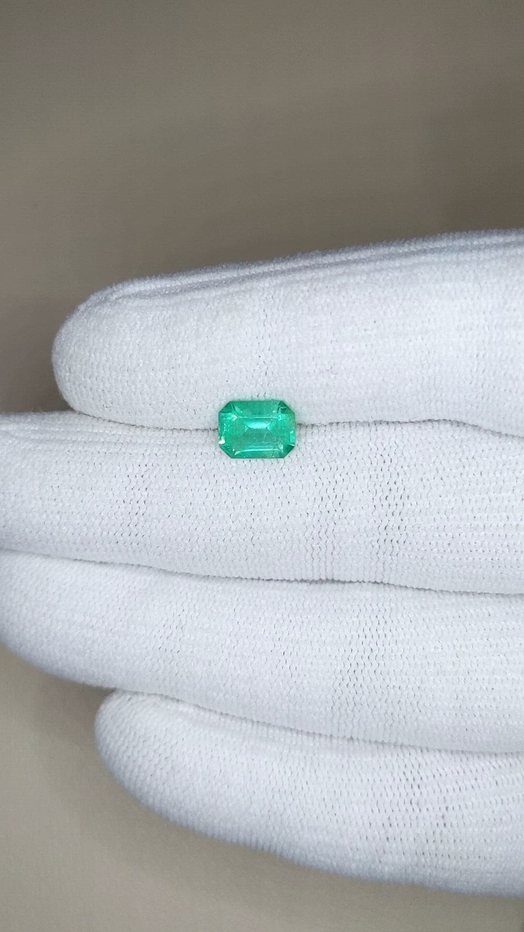 1.29 Ct. Emerald from Brazil Size Video