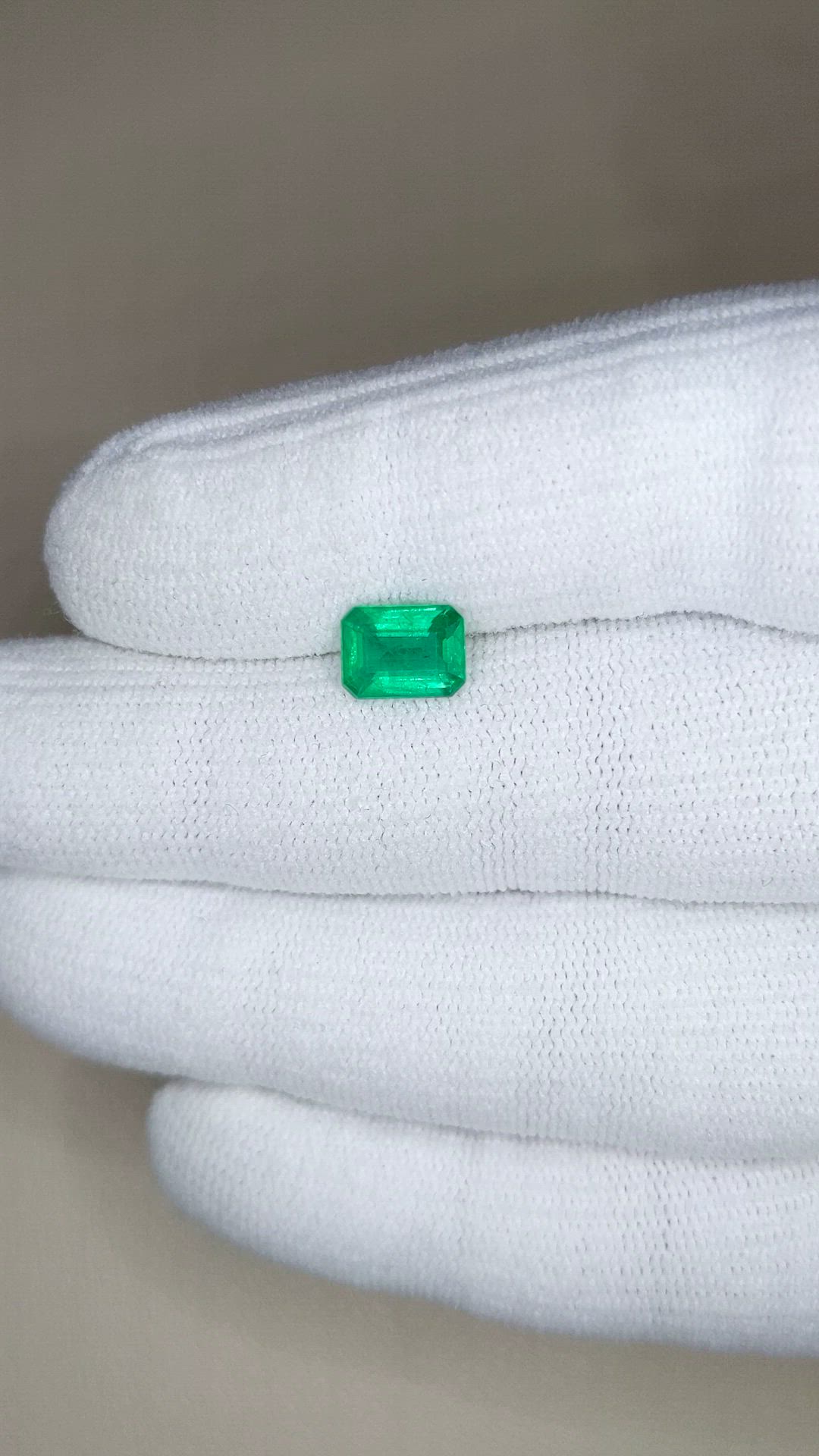 1.33 Ct. Emerald from Zambia Size Video