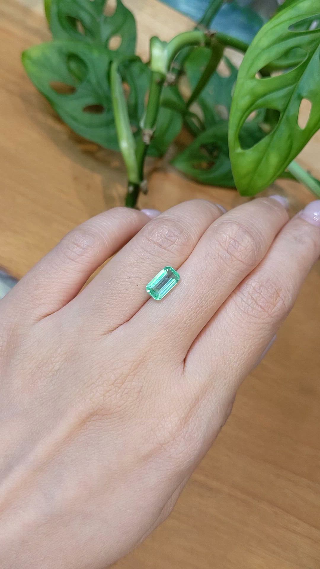 1.58 Ct. Emerald from Nigeria Size Video
