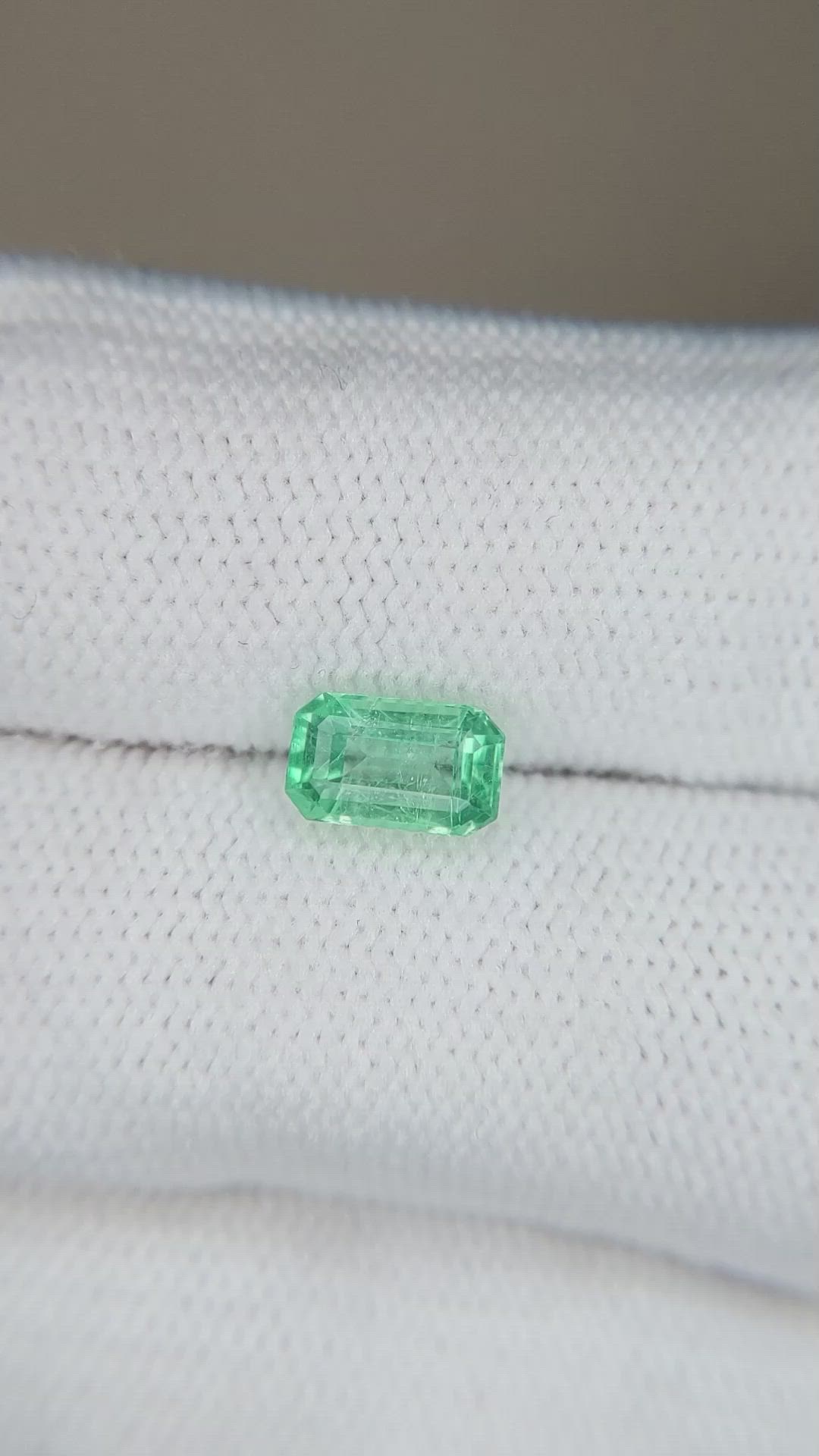 1.01 Ct. Emerald from Nigeria Size Video