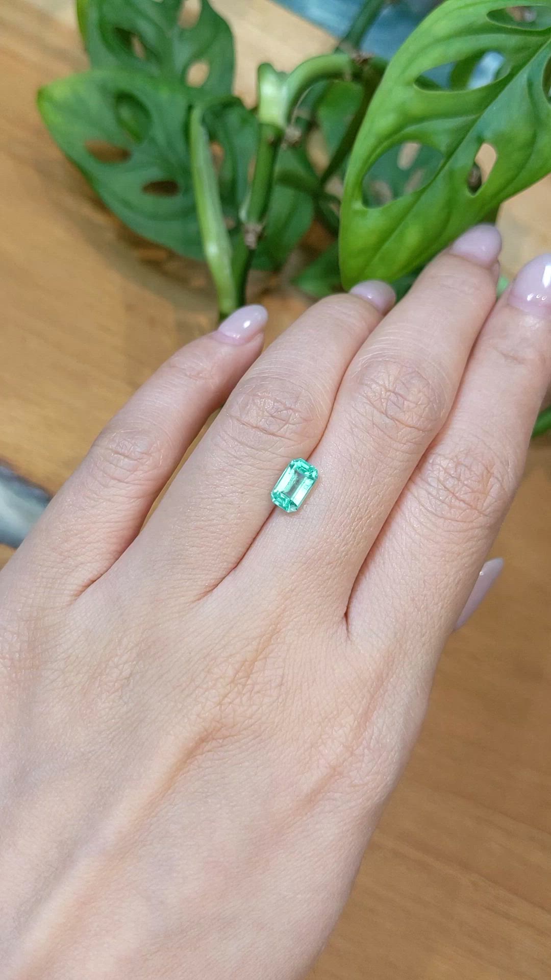 1.01 Ct. Emerald from Nigeria Size Video