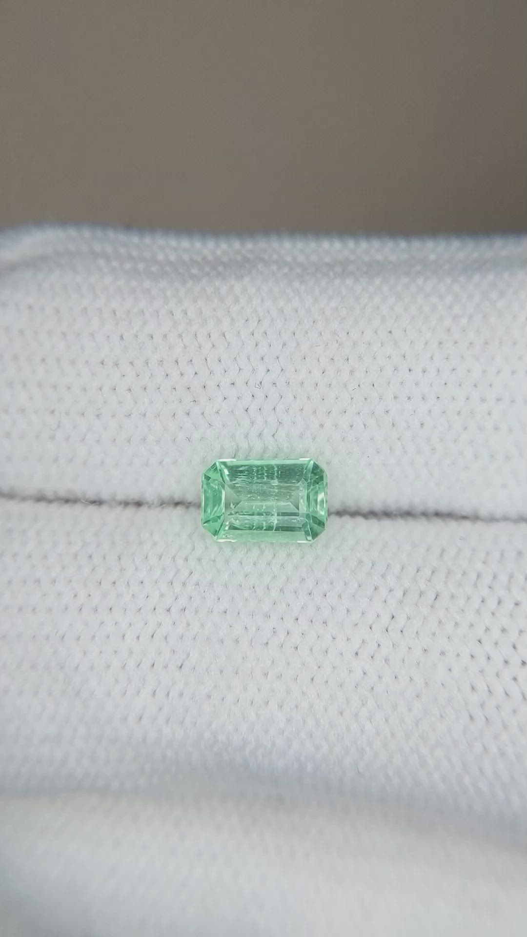 0.80 Ct. Emerald from Nigeria Size Video