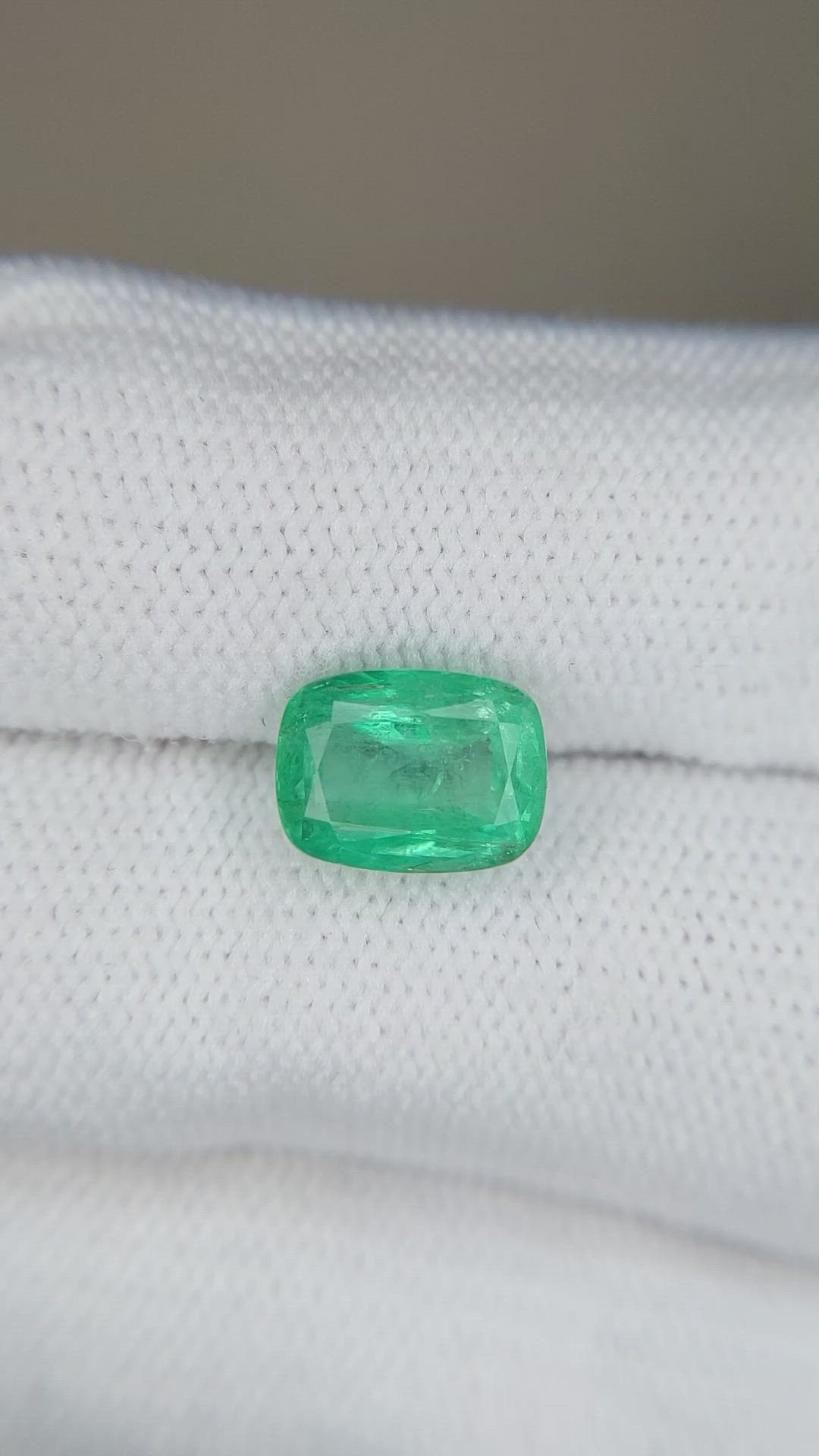 2.62 Ct. Emerald from Nigeria Size Video
