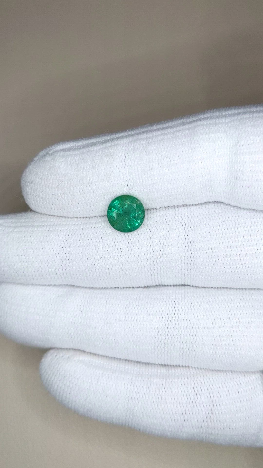 1.73 Ct. Emerald from Zambia Size Video