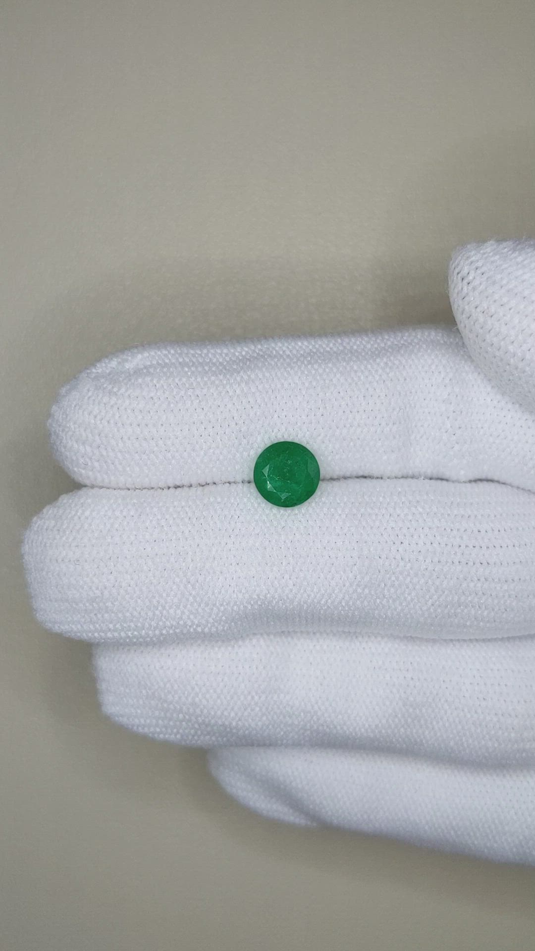 1.27 Ct. Emerald from Zambia Size Video