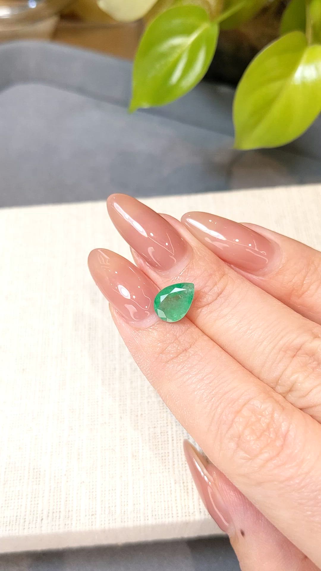1.70 Ct. Emerald from Zambia Size Video