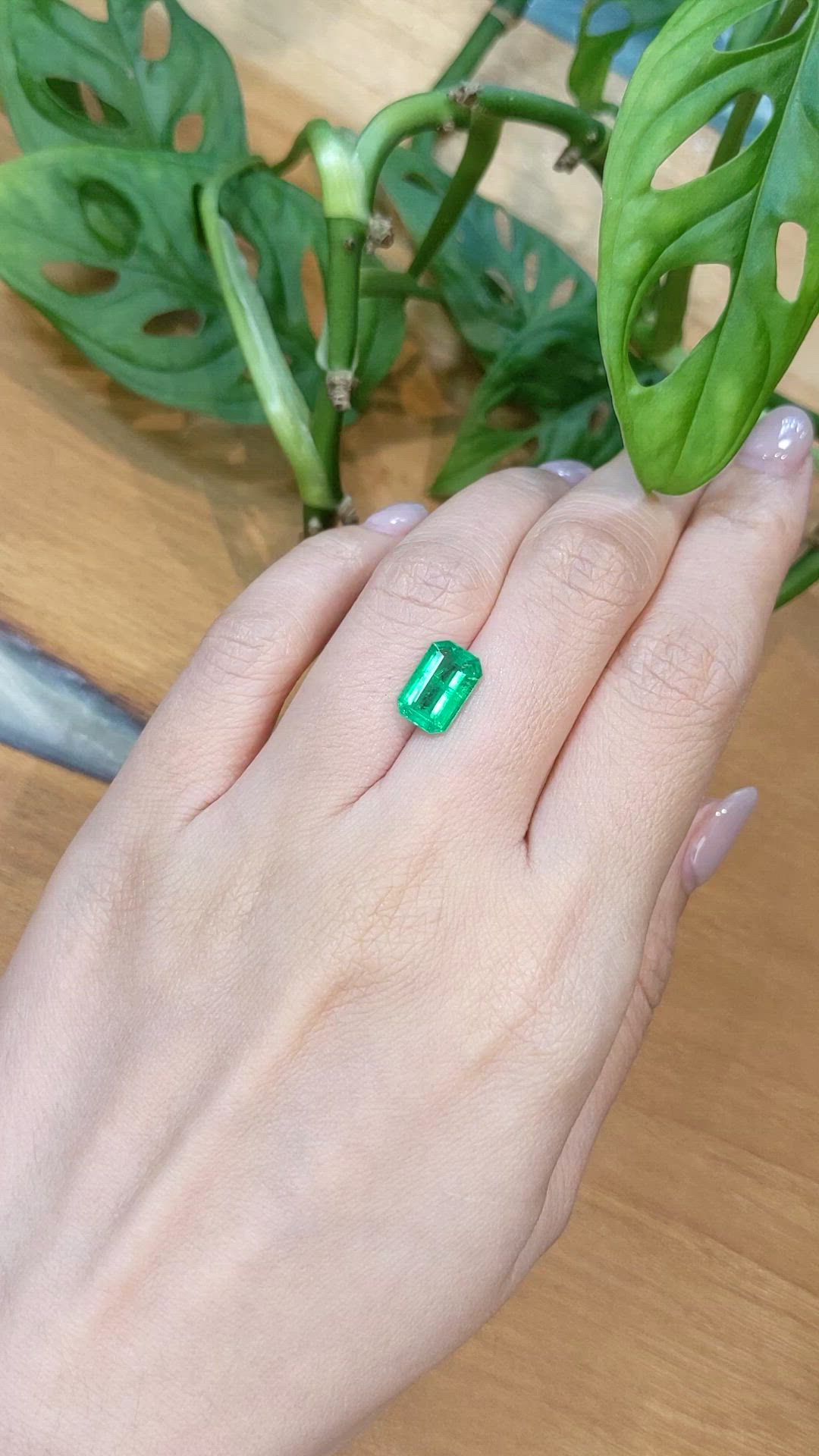 2.23 Ct. Emerald from Zambia Size Video