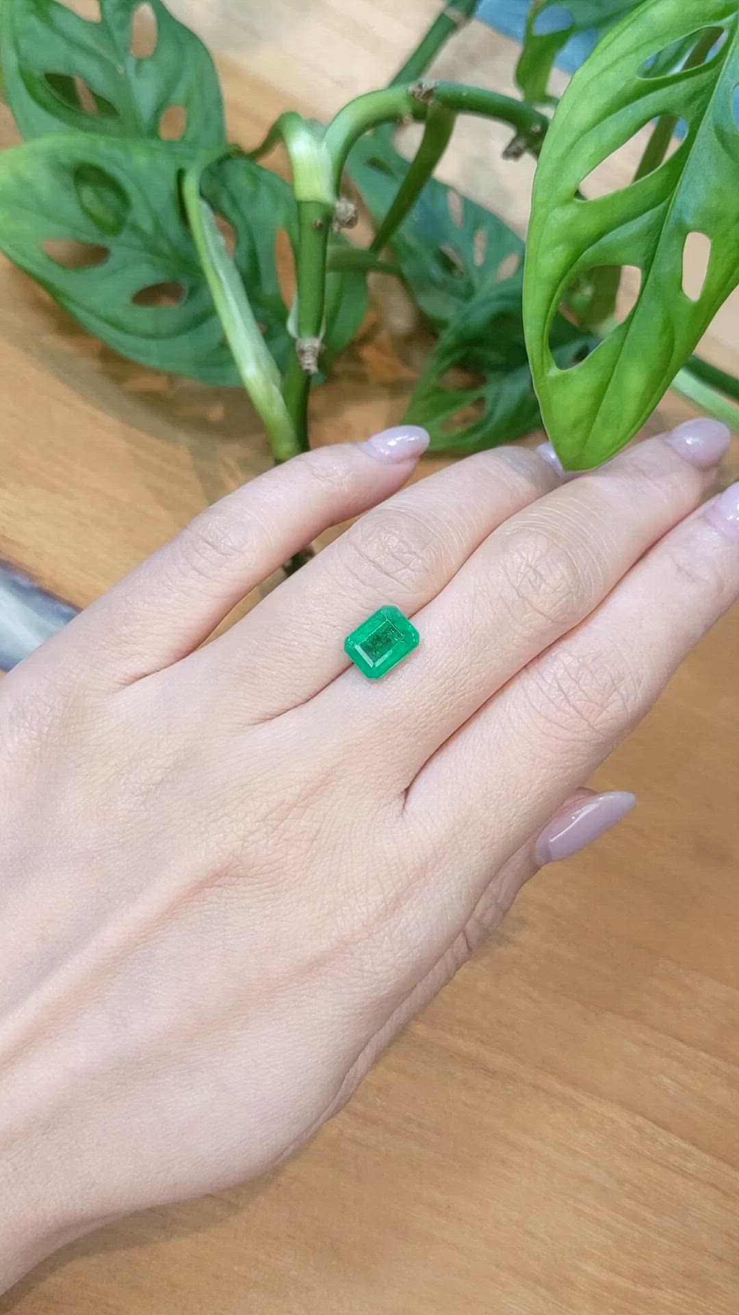 2.59 Ct. Emerald from Zambia Size Video