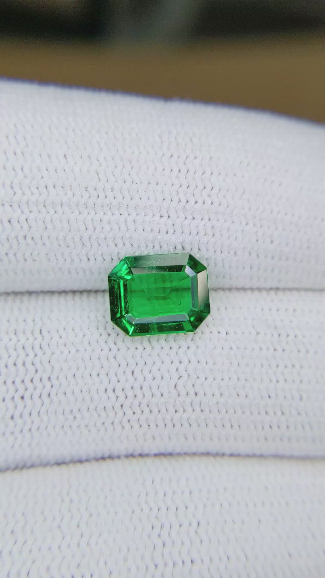 1.55 Ct. Emerald from Zambia Size Video