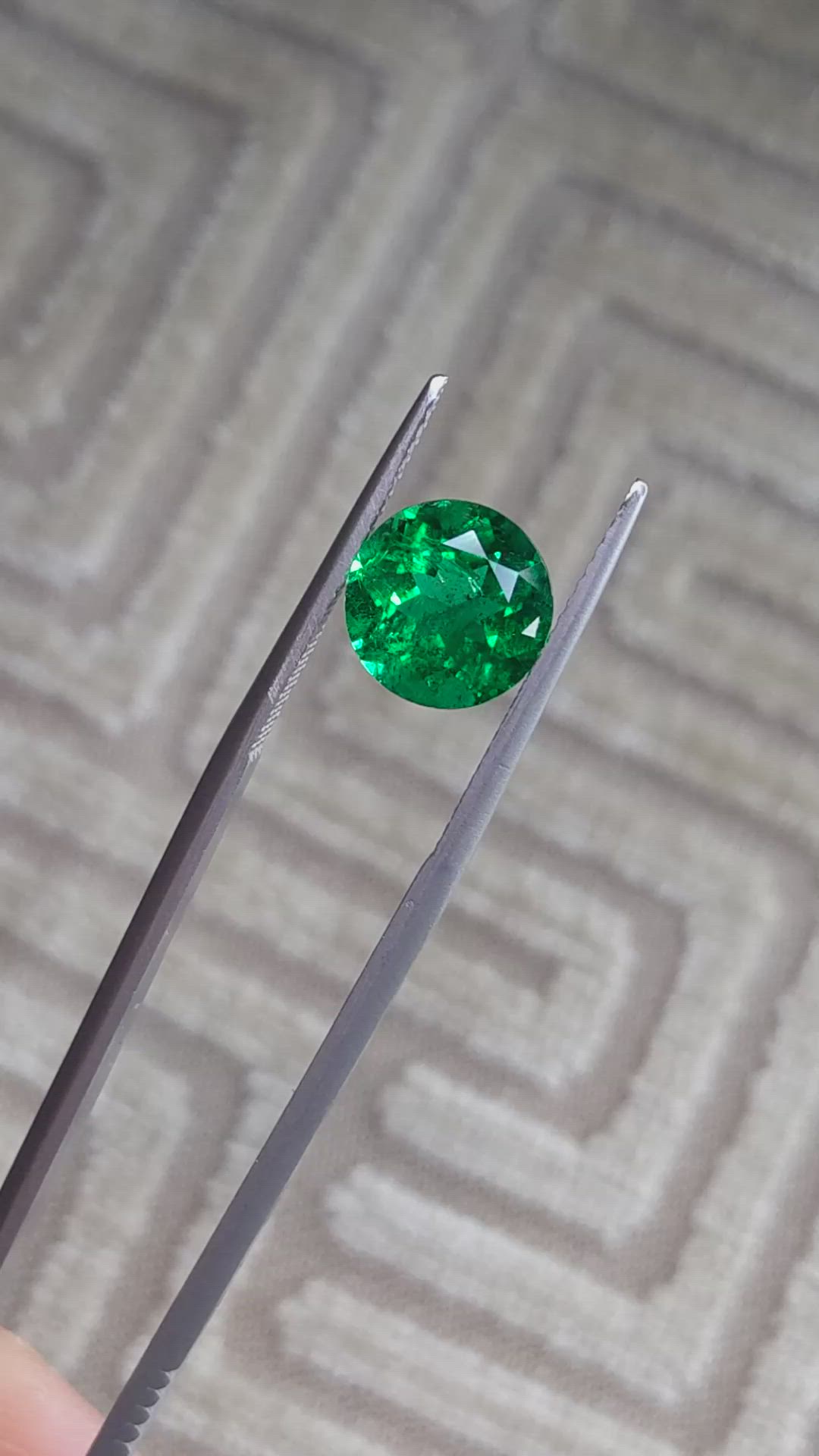2.90 Ct. Emerald from Zambia Size Video