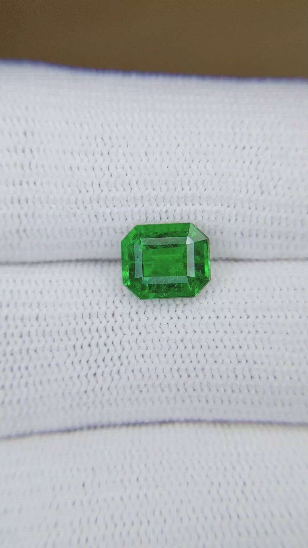 1.87 Ct. Emerald from Zambia Size Video