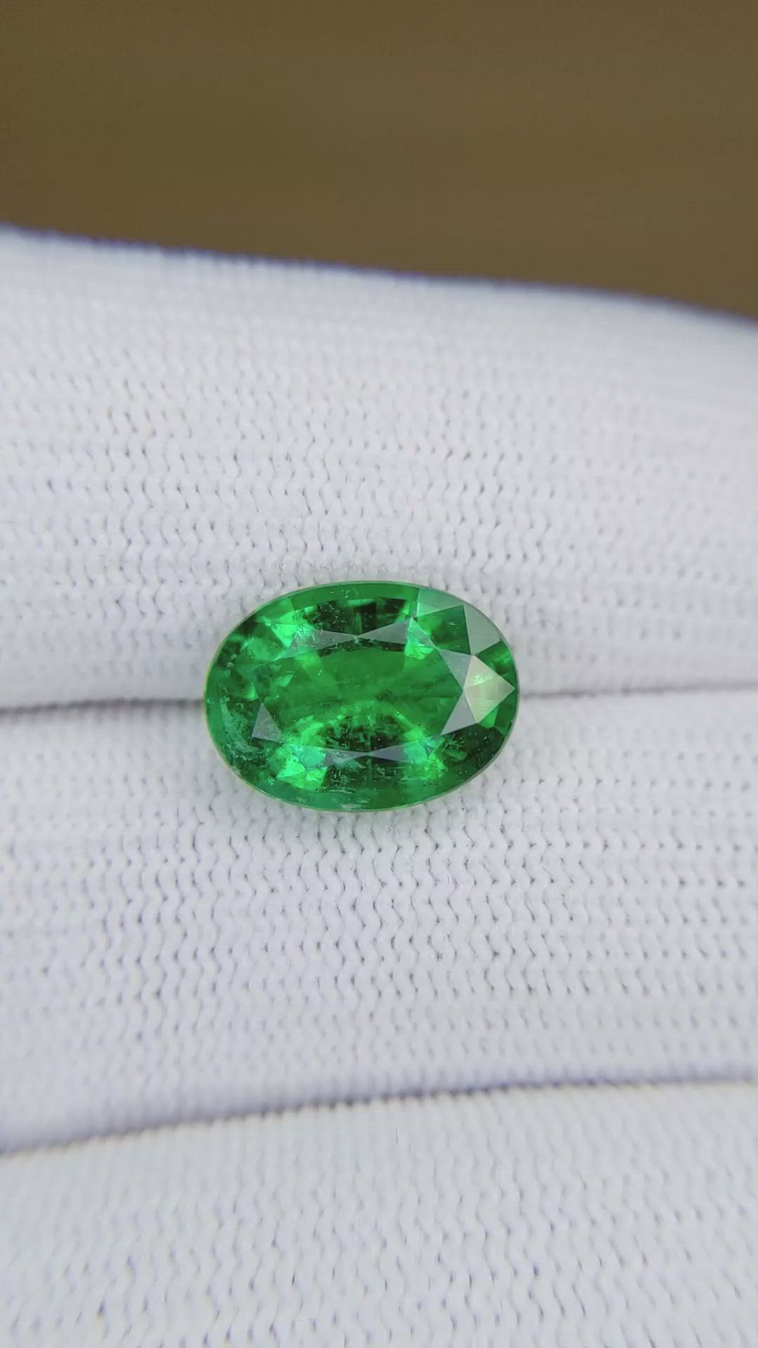 3.92 Ct. Emerald from Zambia Size Video
